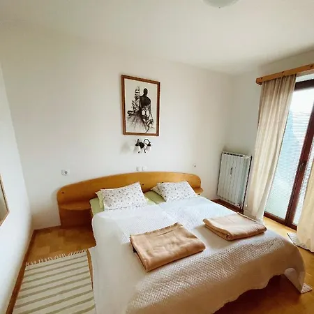 Charming And Cozy Sara Appartement