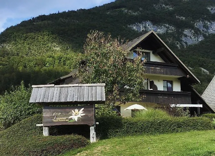 Charming And Cozy Sara Lejlighed *